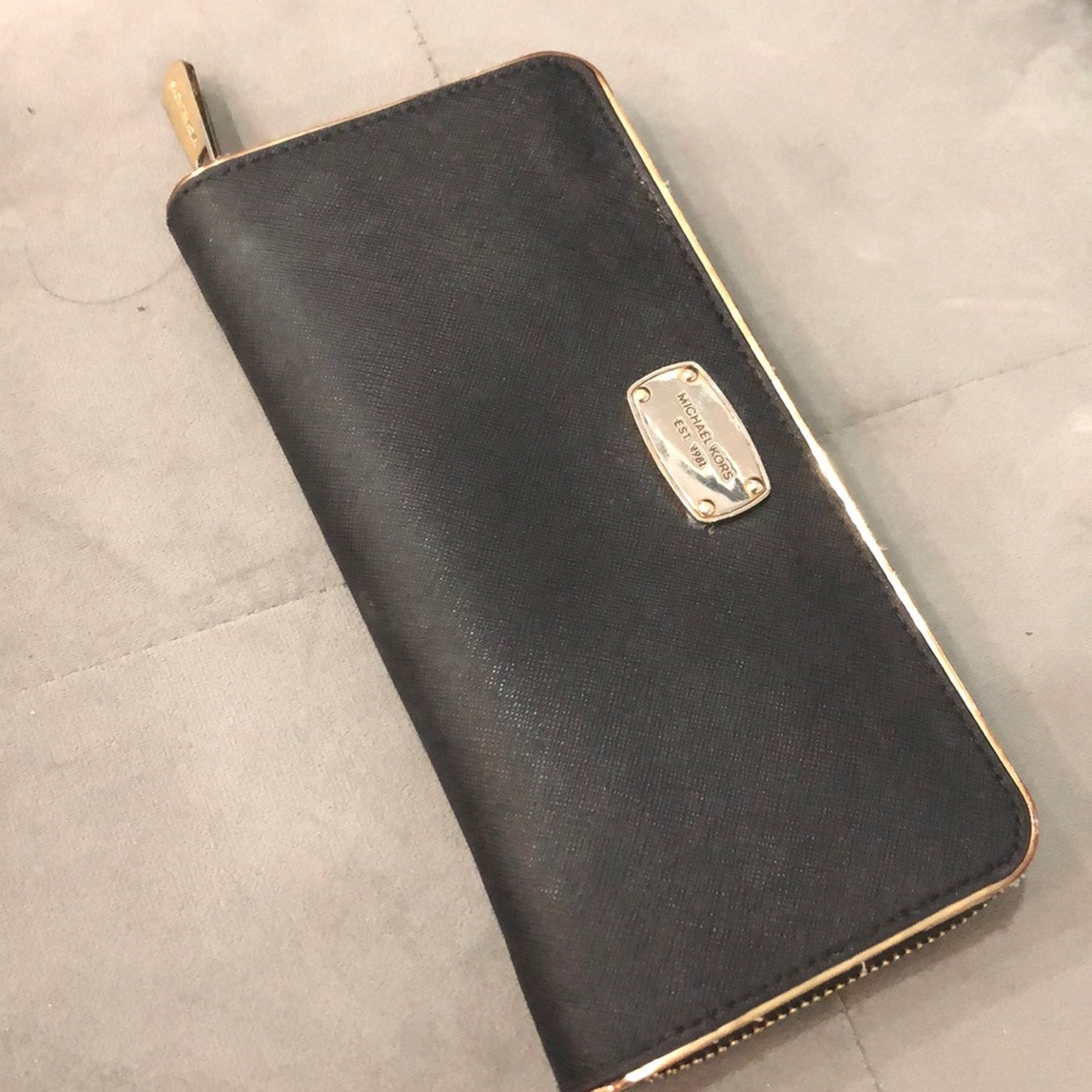 Micheal Kors Wallet Black
